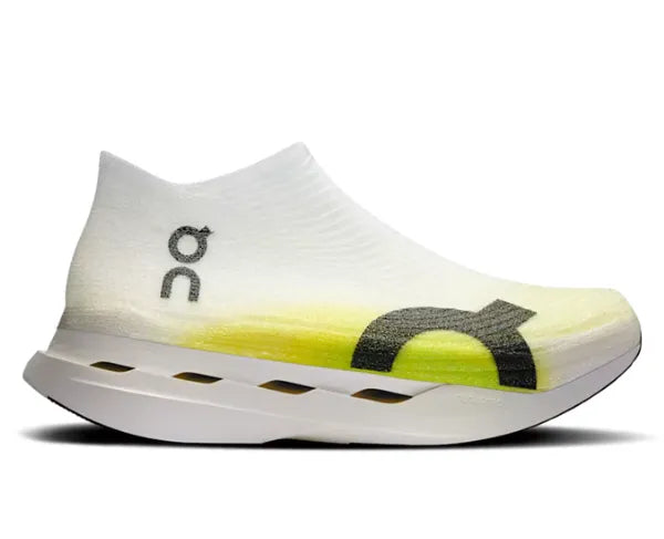 ON All Gender Cloudboom Strike LS