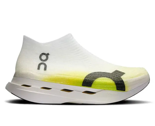 ON All Gender Cloudboom Strike LS