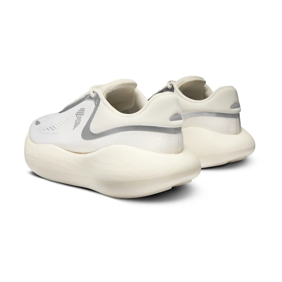 R.A.D® UFO white